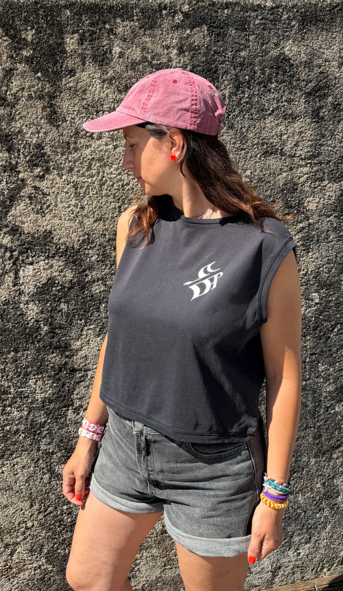 Core - Women's Sleeveless Crop T-shirt
